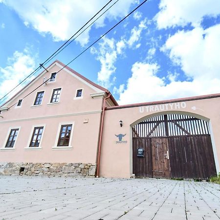 U Trautyho Hotel Zadni Chodov Exterior photo